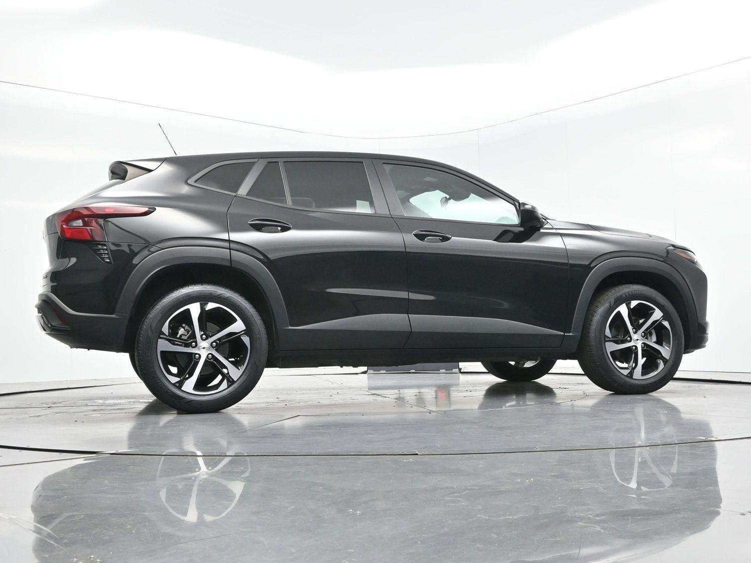 Used 2024 Mosaic Black Metallic Chevrolet 1RS image 48