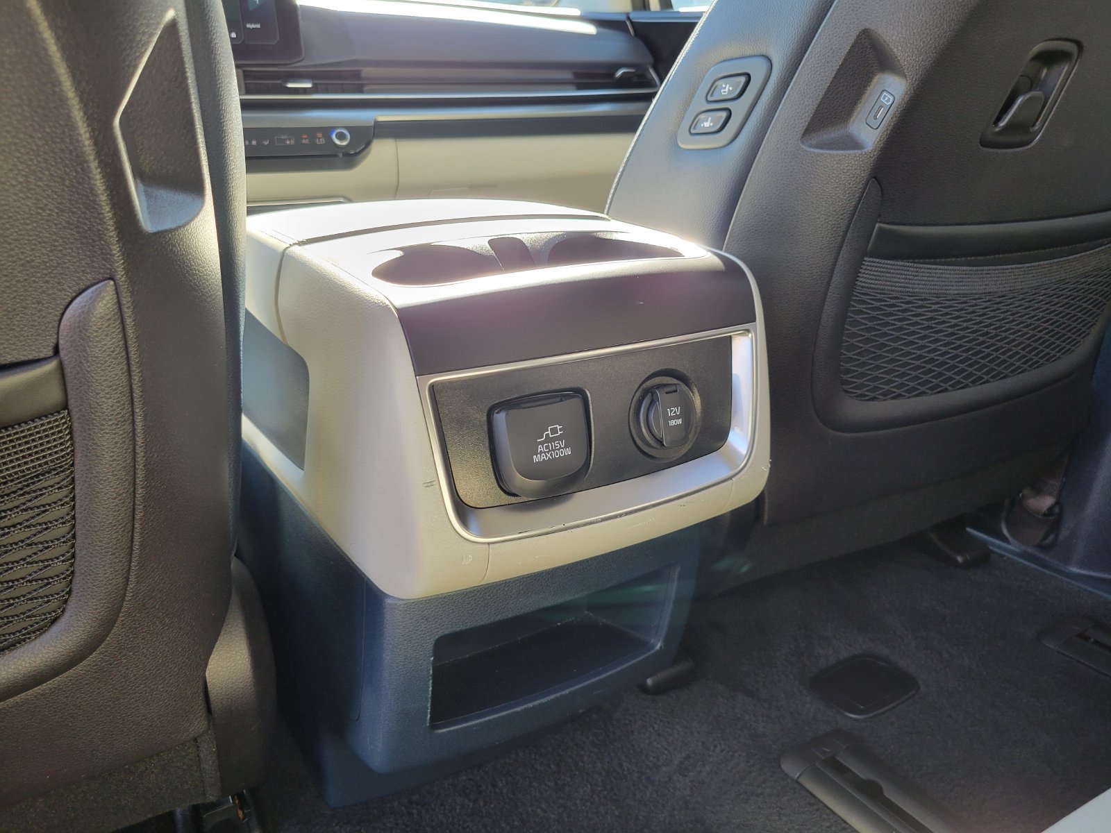 Certified Used 2025 White Kia SX Prestige image 31