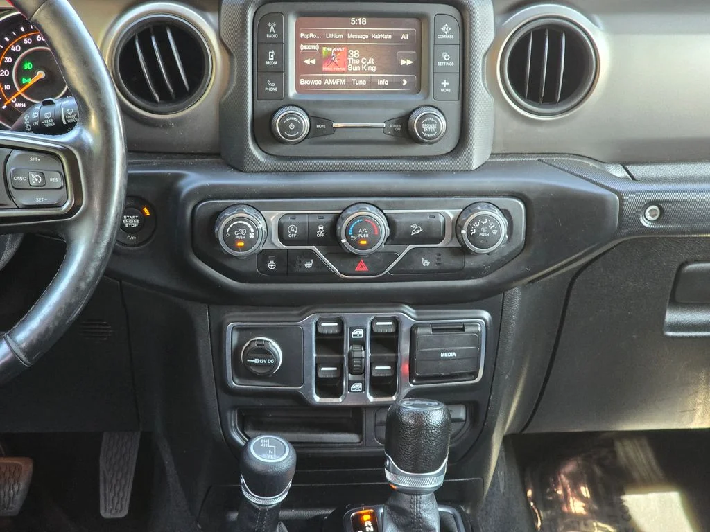 Used 2018 Gray Jeep Unlimited Sport S image 32