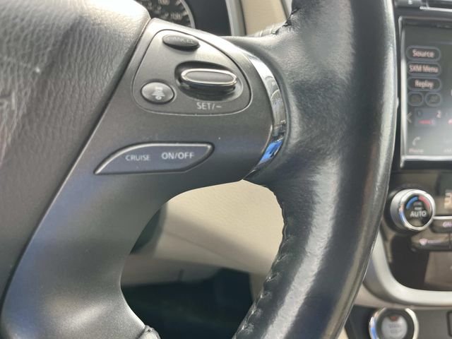 Used 2023  Nissan Platinum image 33