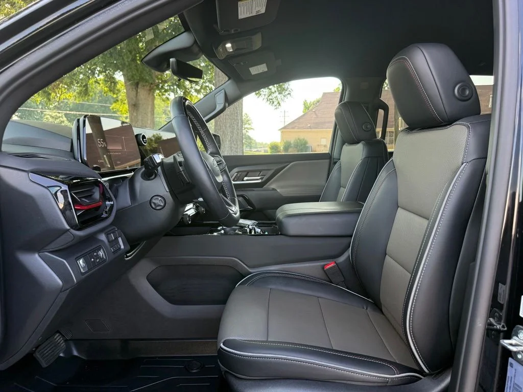 Used 2026 Black Chevrolet Trail Boss image 11