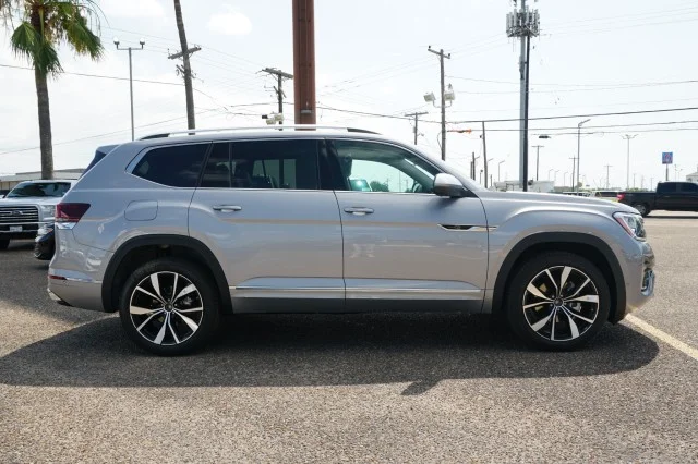 New 2026 Silver Mist Metallic Volkswagen 2.0T SEL Premium R-Line image 4