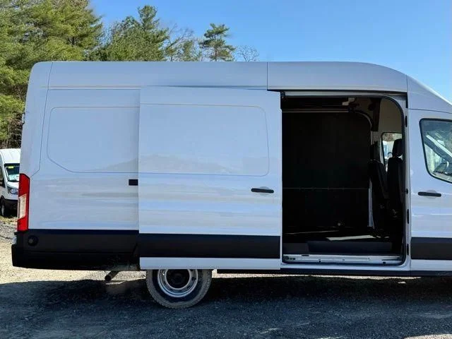 New 2026 Oxford White Ford Cargo Van image 4