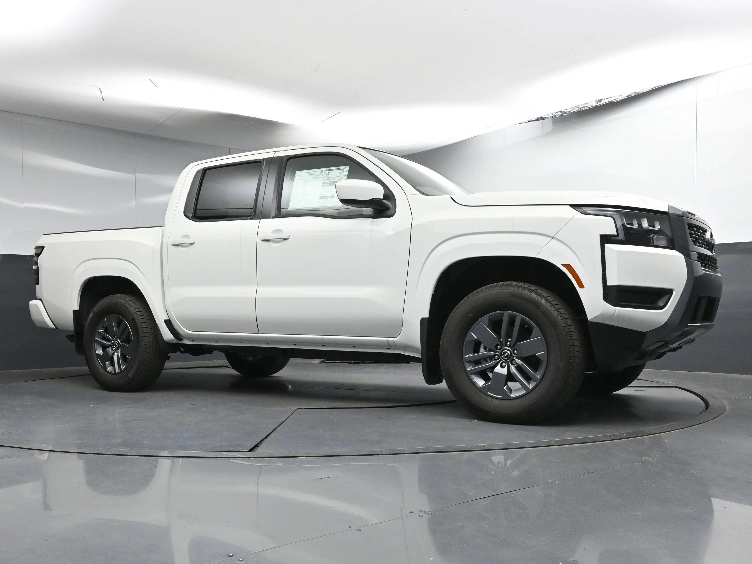New 2026 Glacier White Nissan Crew Cab SV image 23