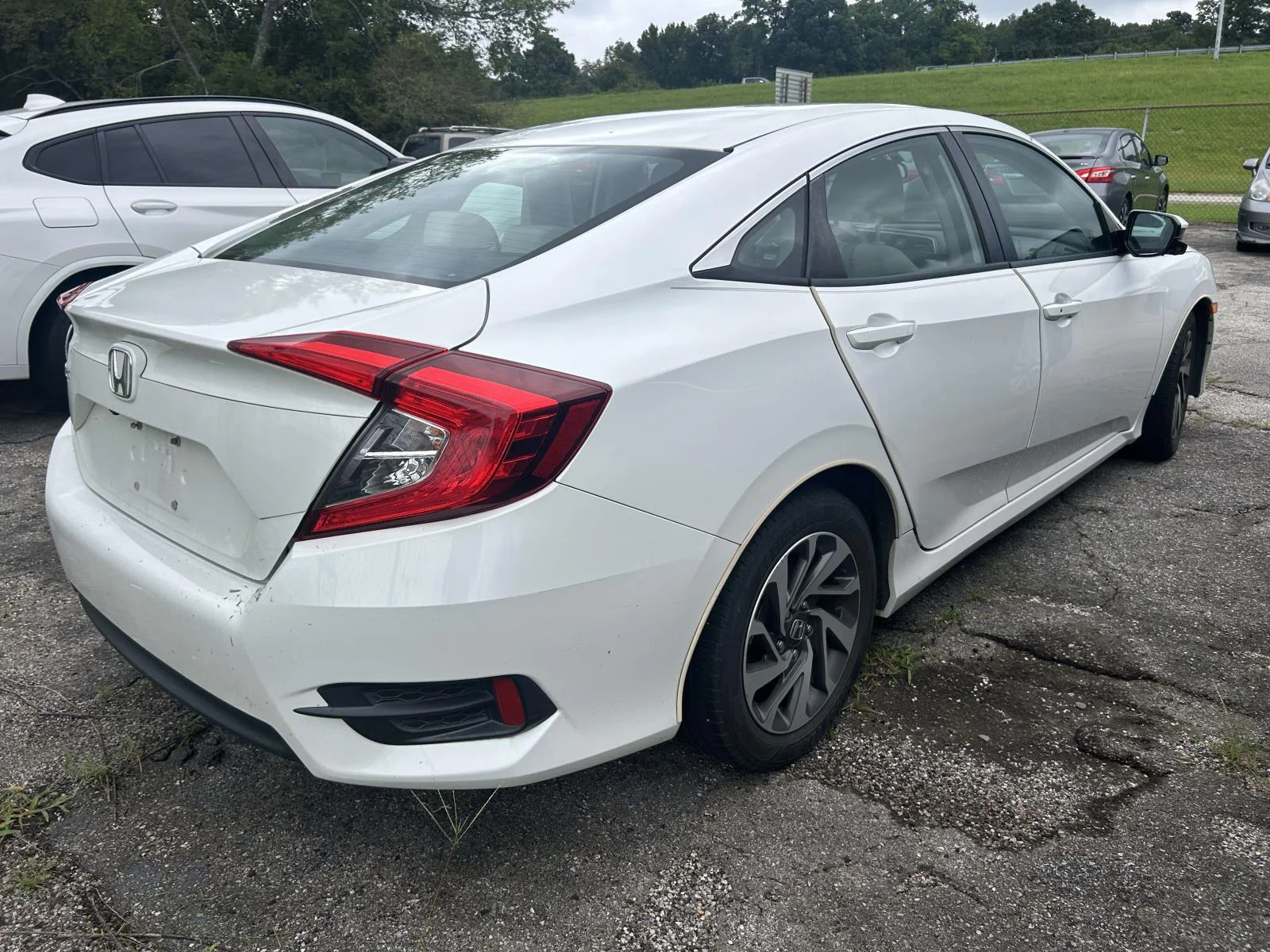 Certified Used 2022 Crystal Black Pearl Honda SI image 2