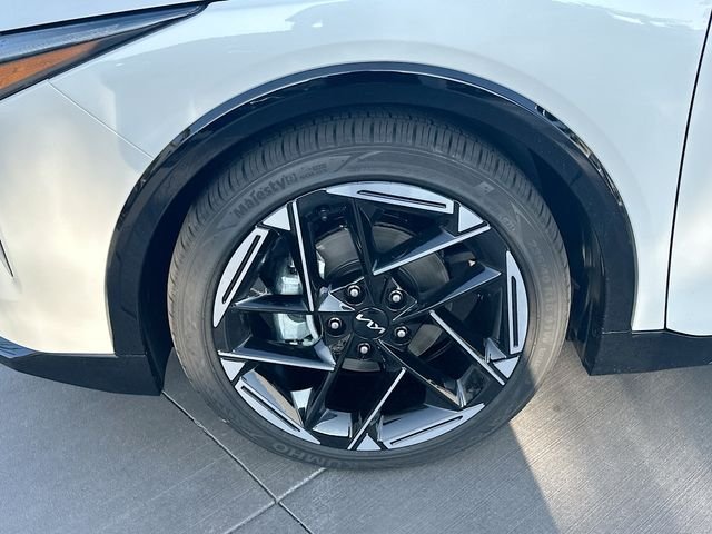 New 2026 Snow White Pearl Kia GT-Line image 33