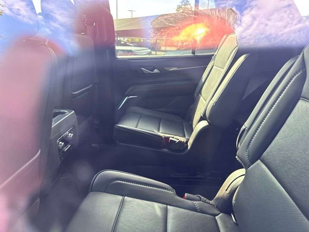 Used 2021 Green GMC Denali image 8