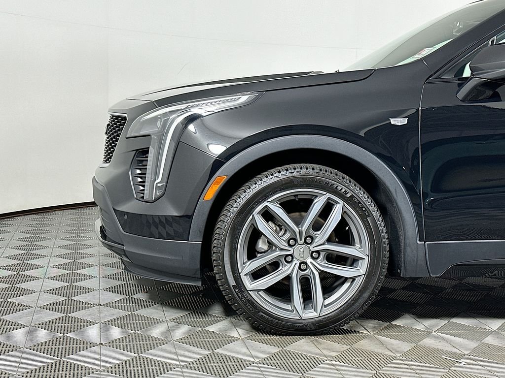 Used 2019 Stellar Black Metallic Cadillac Sport image 9