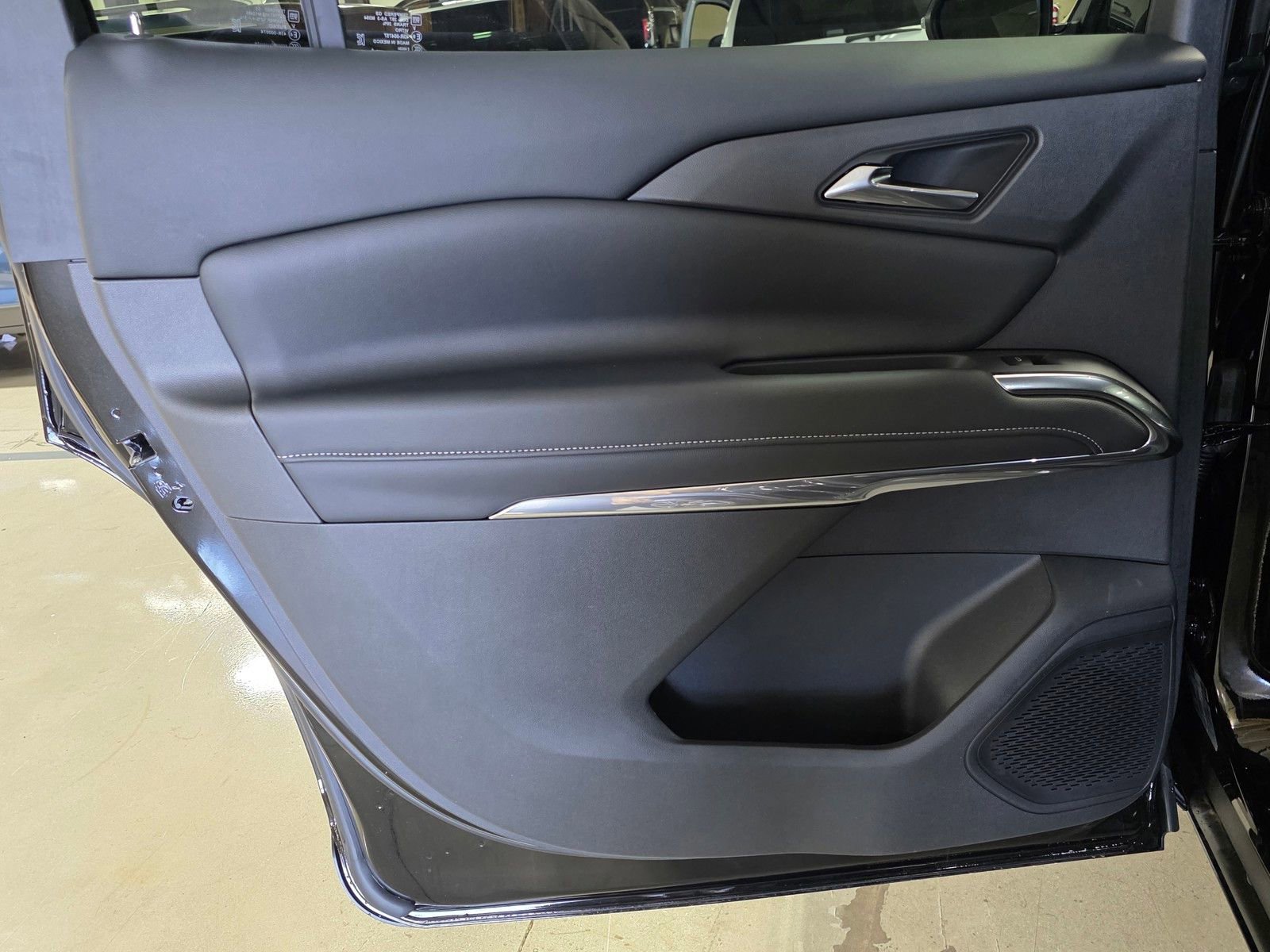 2026 Chevrolet Traverse LT - Photo 13