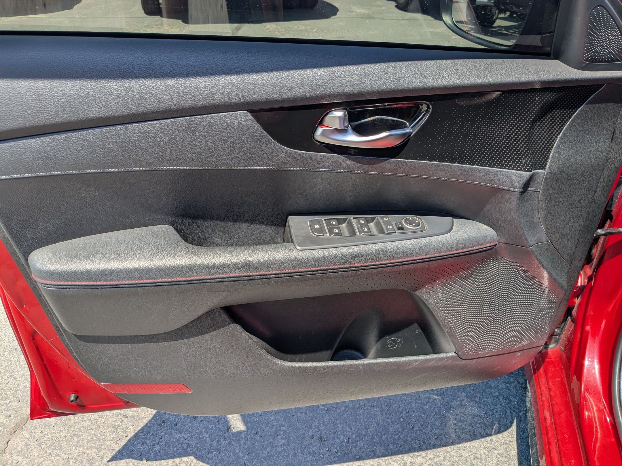 Used 2023 Currant Red Kia GT image 12