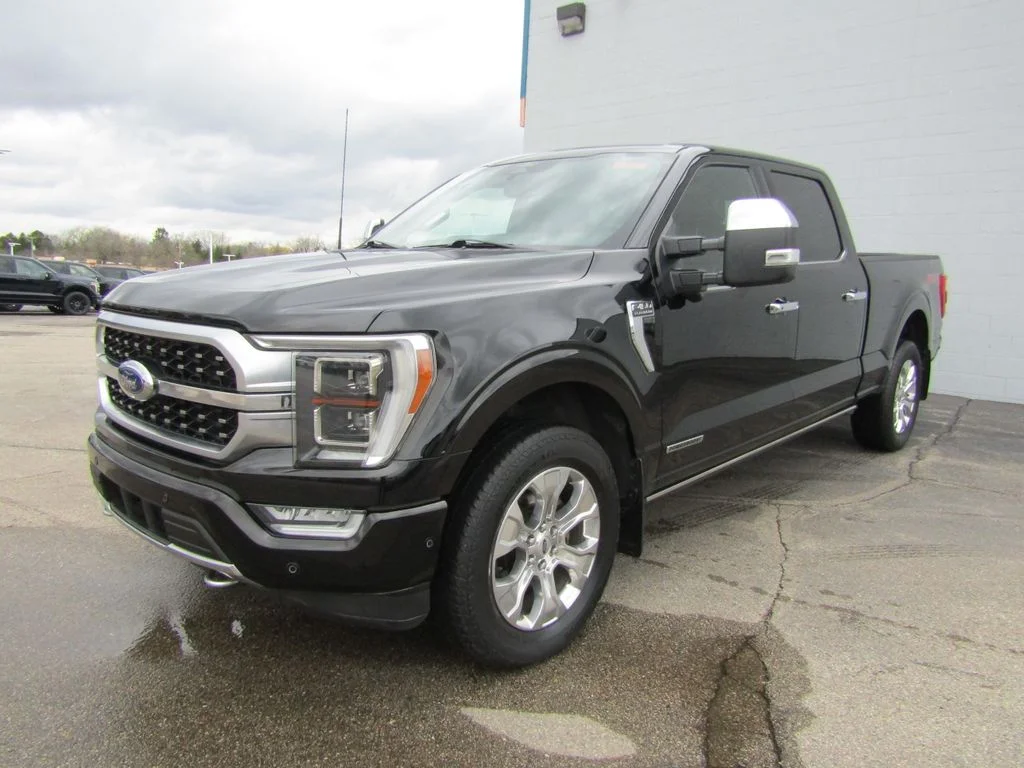 Used 2022 Agate Black Metallic Ford Platinum image 47