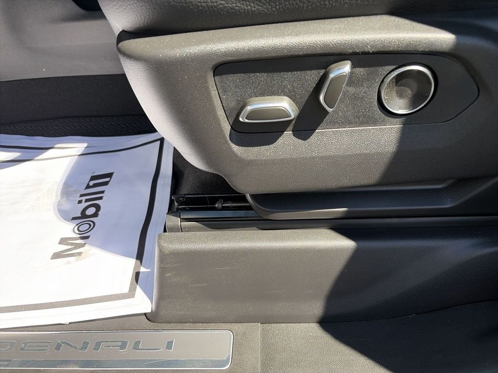 Used 2026 Blue GMC Denali image 18