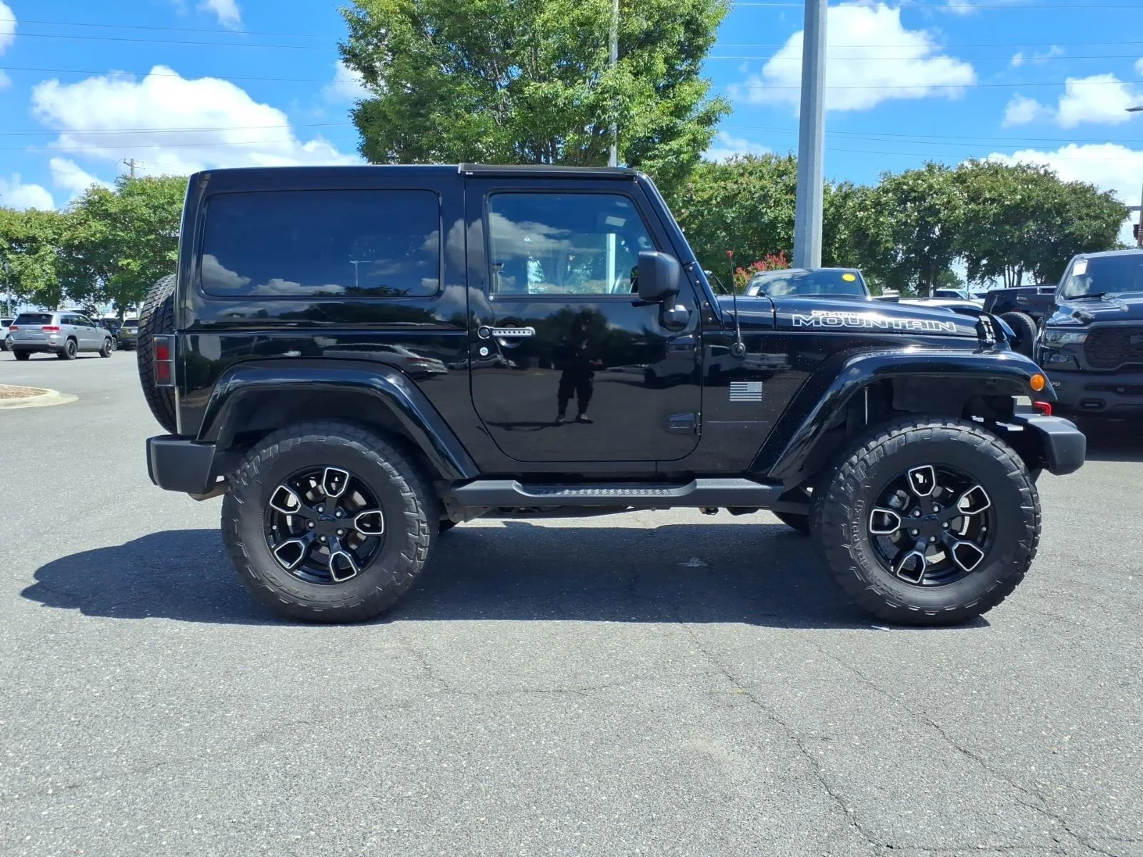 Used 2017 Black Clearcoat Jeep Smoky Mountain image 10
