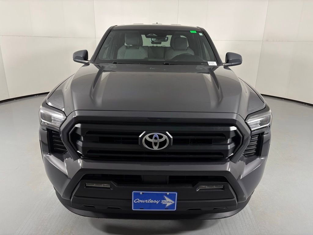 Used 2025 Black Toyota SR5 image 3