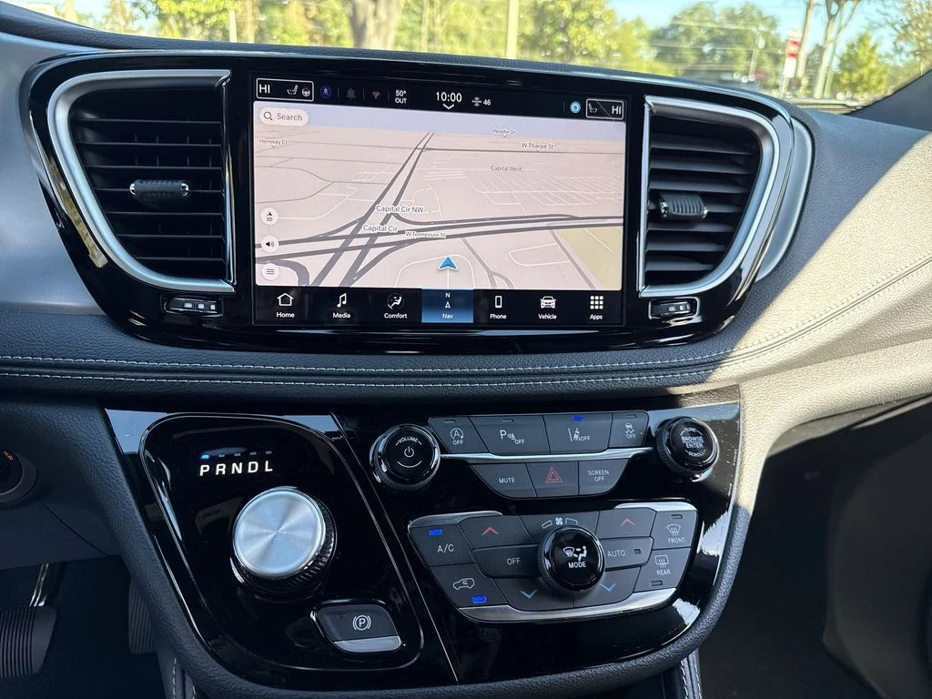 2026 Chrysler Pacifica Limited - Photo 24