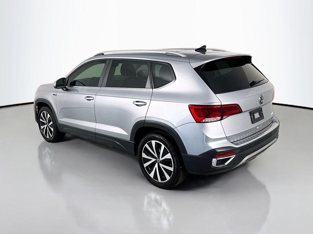 Used 2023 Silver Volkswagen 1.5T SE image 3