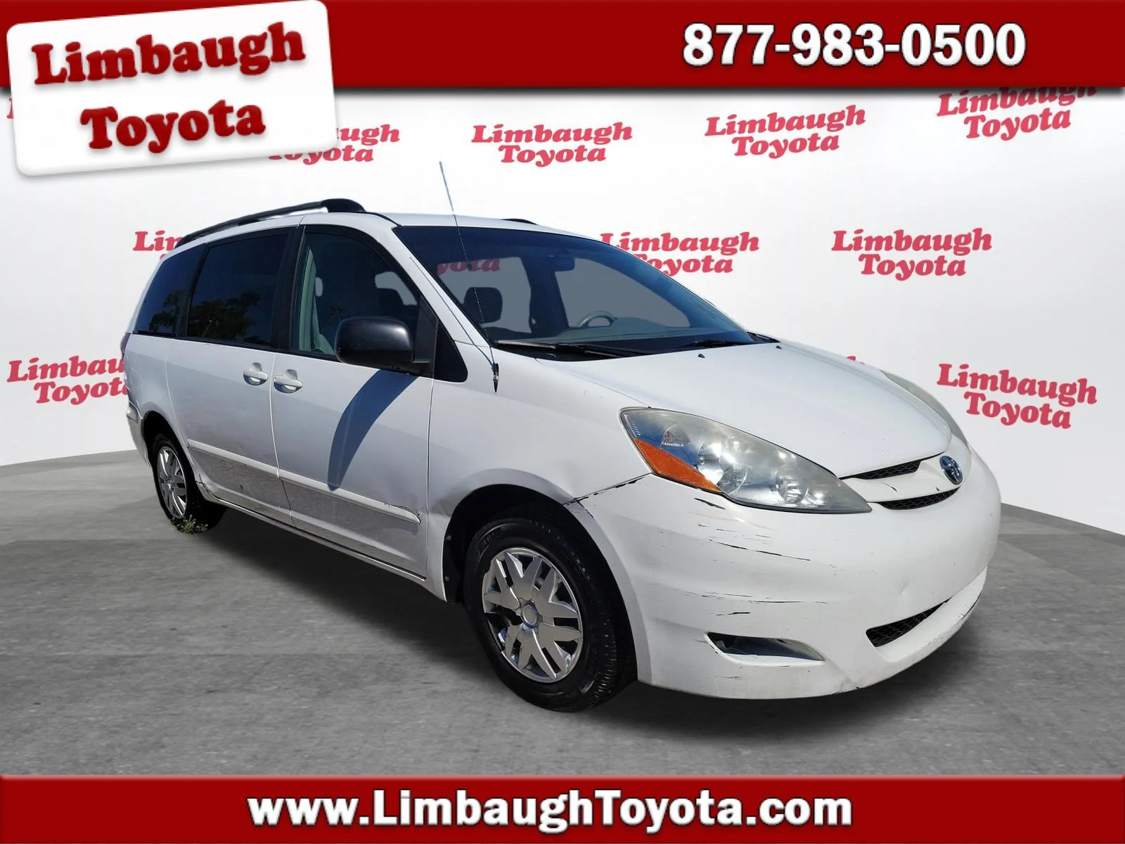 2008 Toyota Sienna LE 7-Passenger's photo
