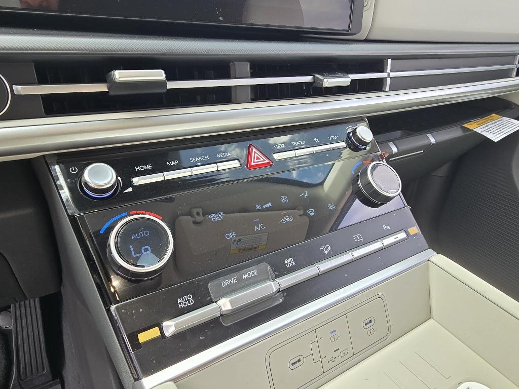New 2026 Serenity White Hyundai SE image 22