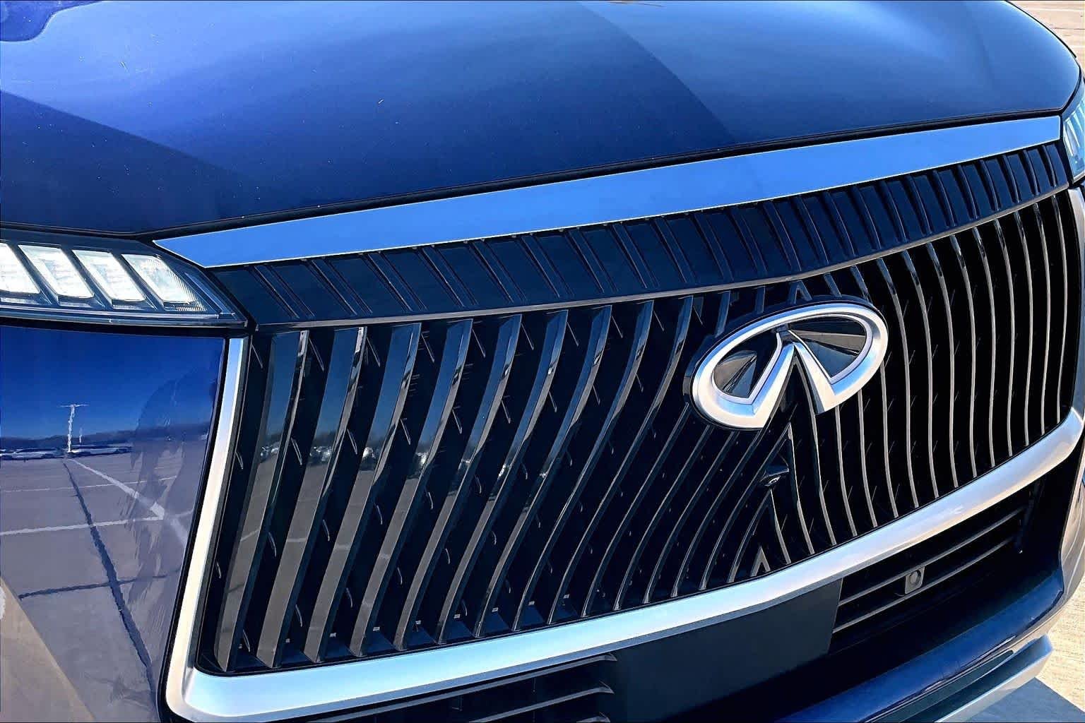 Used 2025 Grand Blue INFINITI LUXE image 47