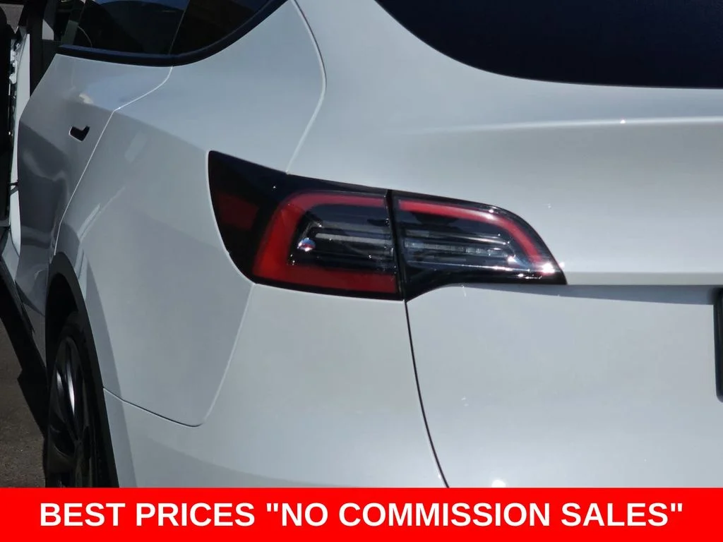 Used 2022 White Tesla Performance image 42