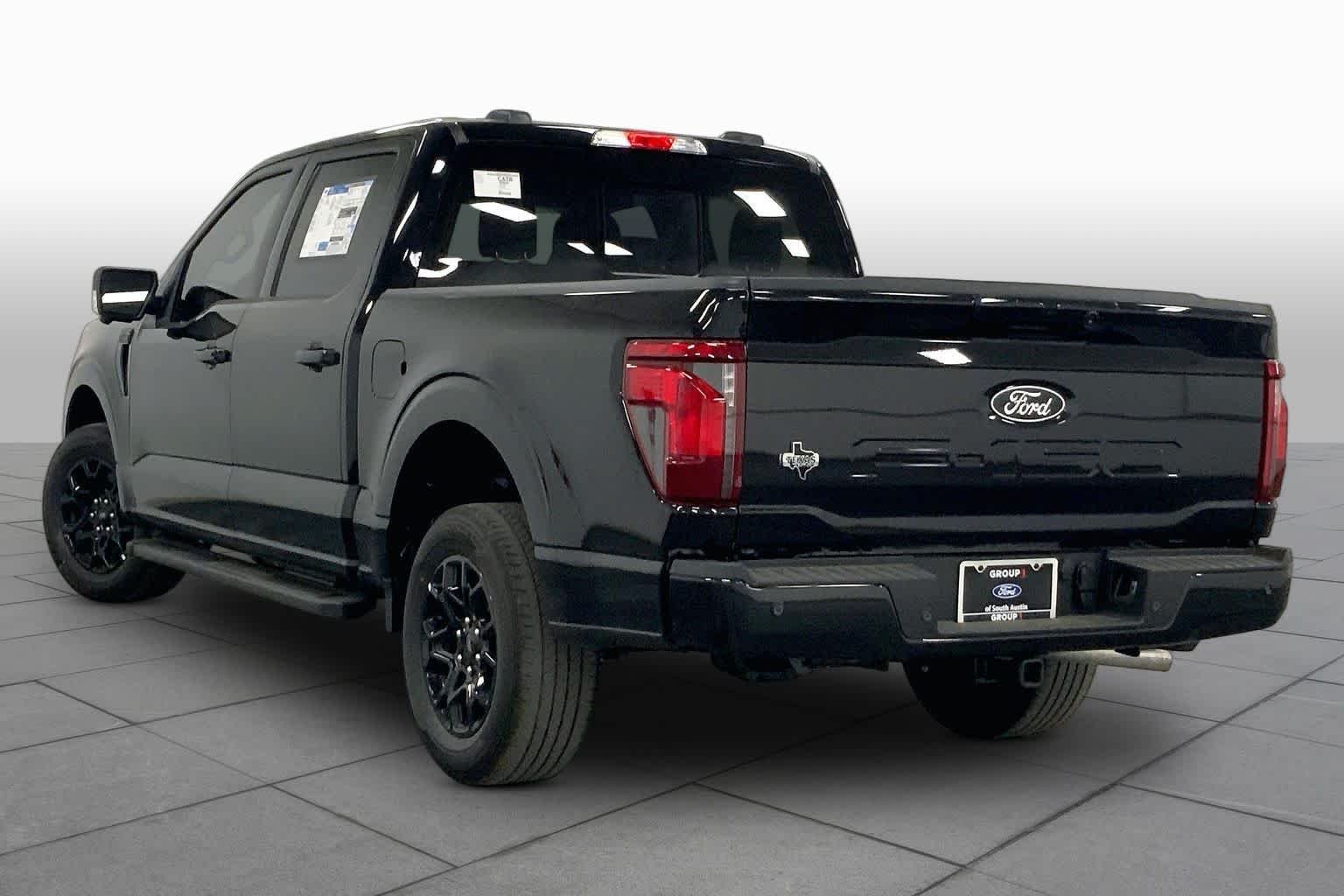 New 2026 Agate Black Metallic Ford XLT image 11