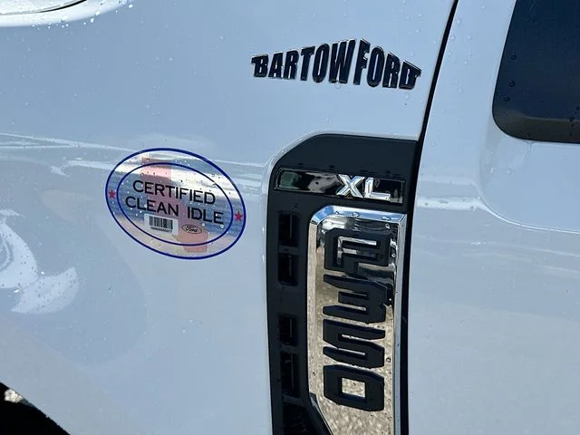New 2026 Oxford White Ford XL image 16