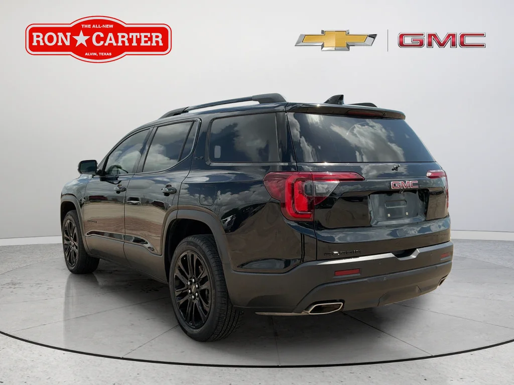 Used 2022 EBONY TWILIGHT METALLIC GMC SLE image 4