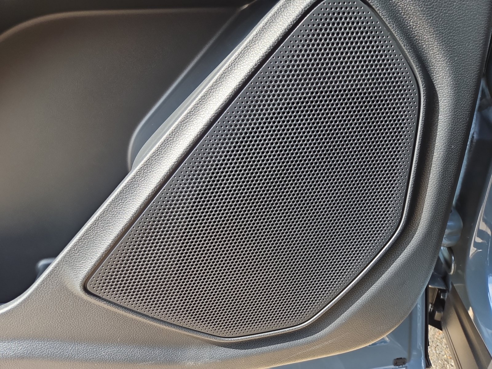 New 2026 Vapor Blue Metallic Ford Tremor® image 25