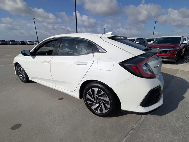 Used 2017  Honda LX image 8