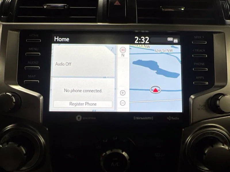 Used 2024  Toyota SR5 Premium image 28