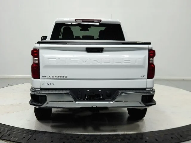 Used 2025 Summit White Chevrolet LT image 7