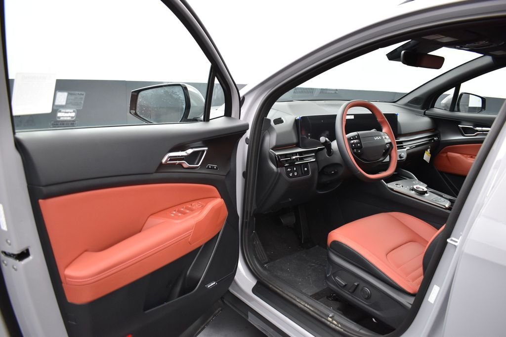 New 2026 Wolf Gray Kia SX Prestige image 5