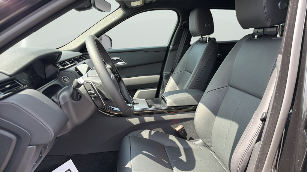 New 2026 Santorini Black Land Rover S image 18