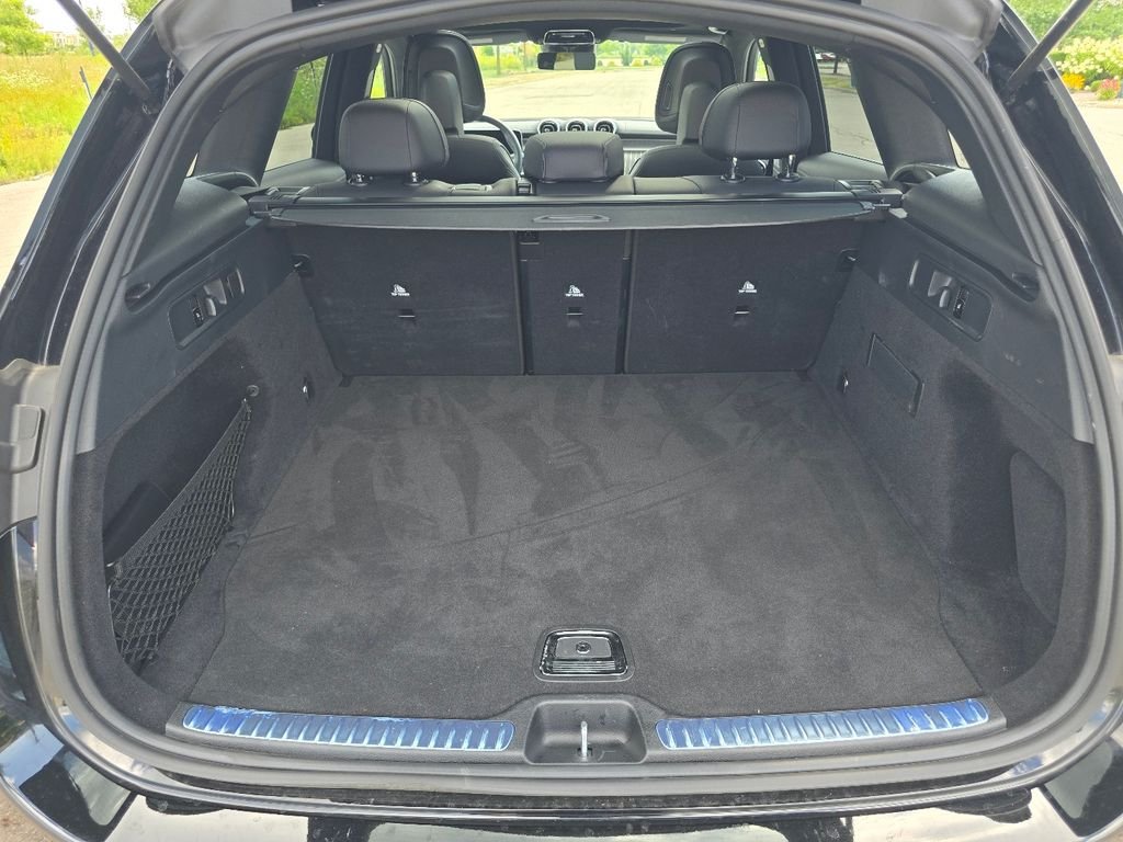 Used 2026 Black Mercedes-Benz GLC 300 image 23