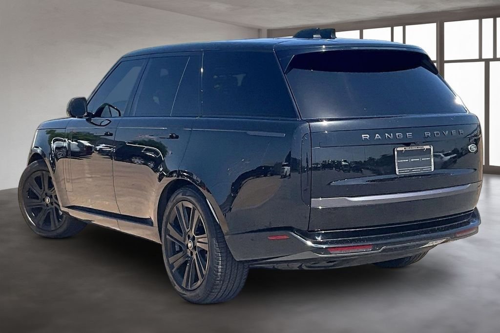 Used 2023 Black Land Rover SE image 11