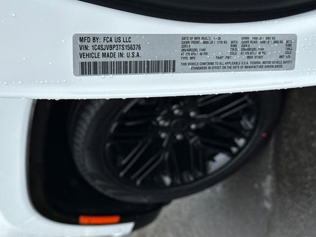 New 2026 Bright White Clear-Coat Exterior Paint Jeep Limited Reserve image 30