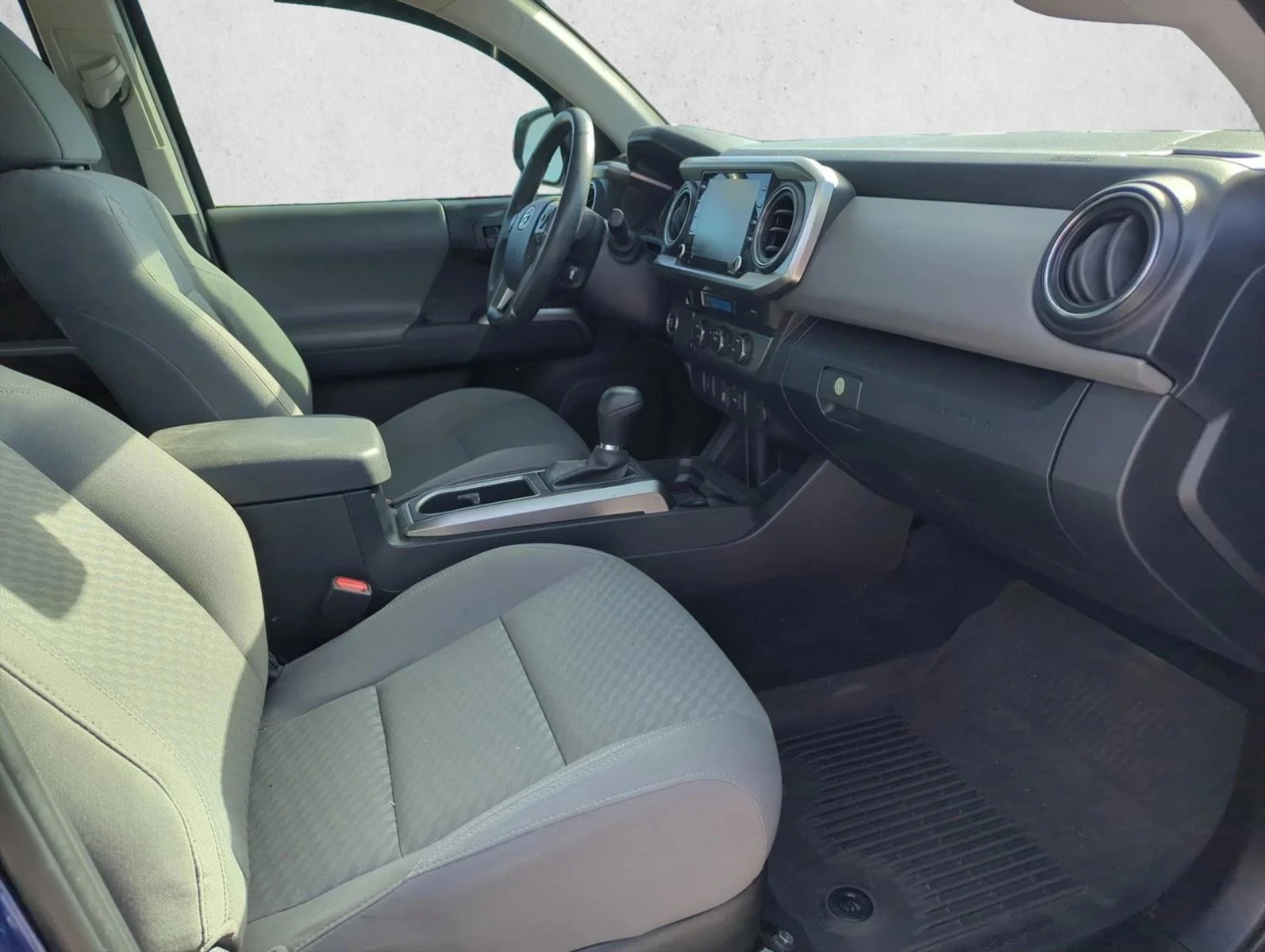 Used 2023 Blue Crush Metallic Toyota SR5 image 26
