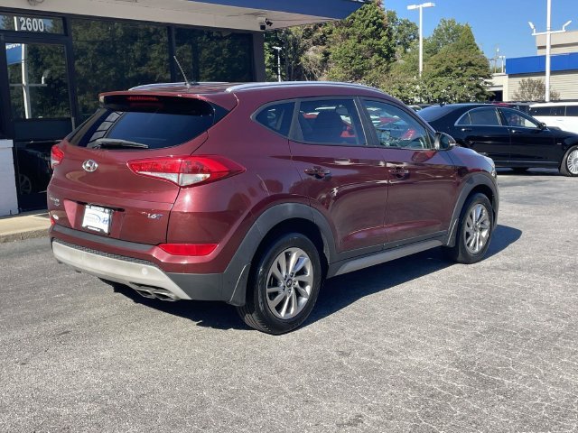 Used 2017 Ruby Hyundai Eco image 6