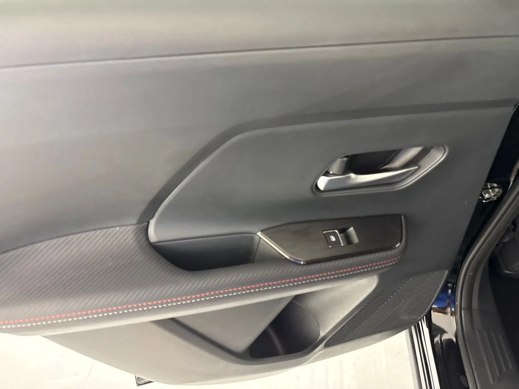 Used 2025 Black Nissan SR image 22
