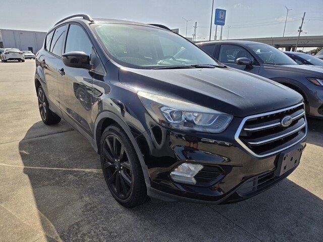 Used 2019 Agate Black Ford SE image 4
