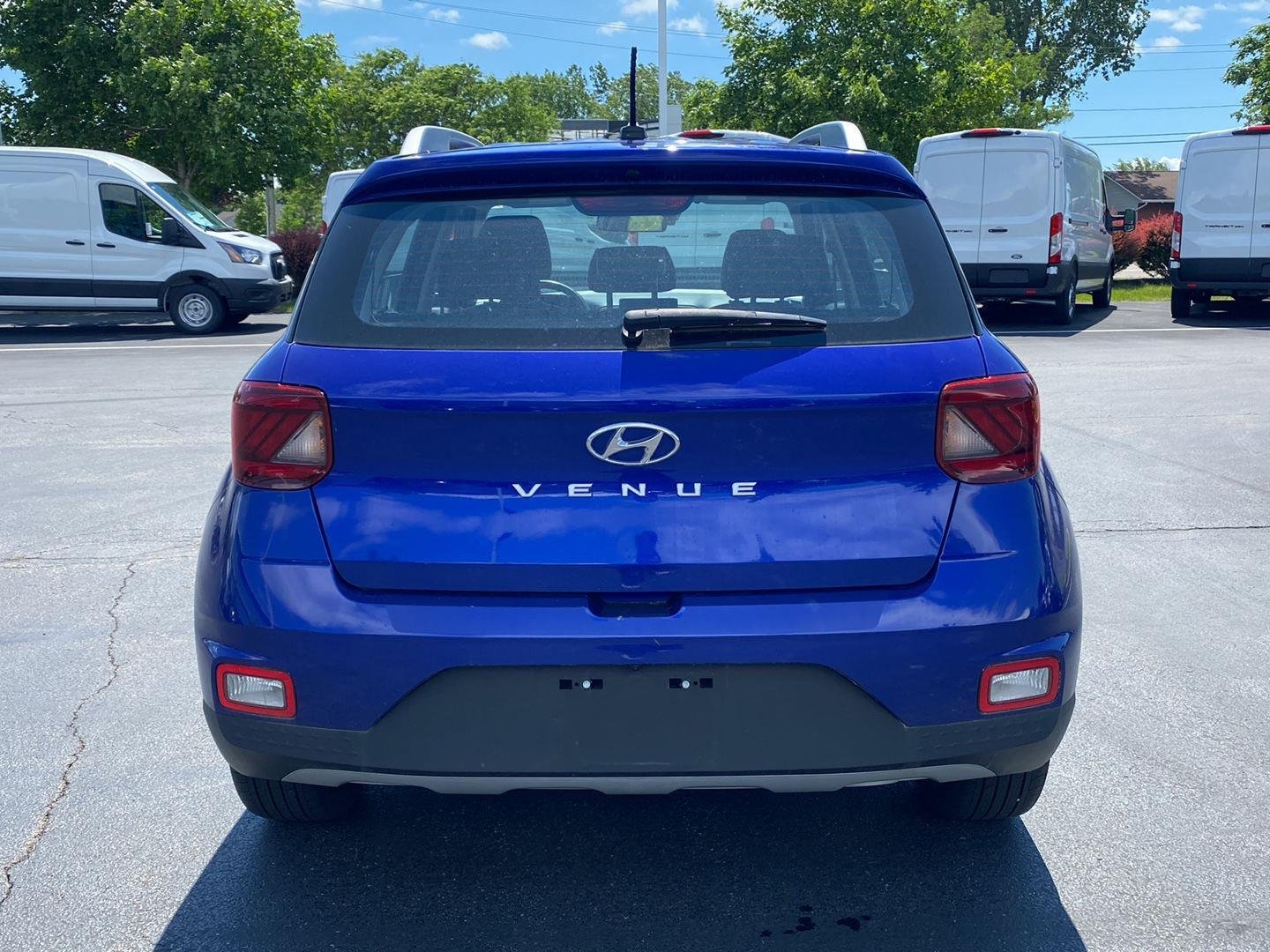 Used 2023 Intense Blue Hyundai Limited image 9