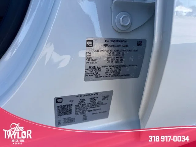 Used 2024 White GMC Pro image 30