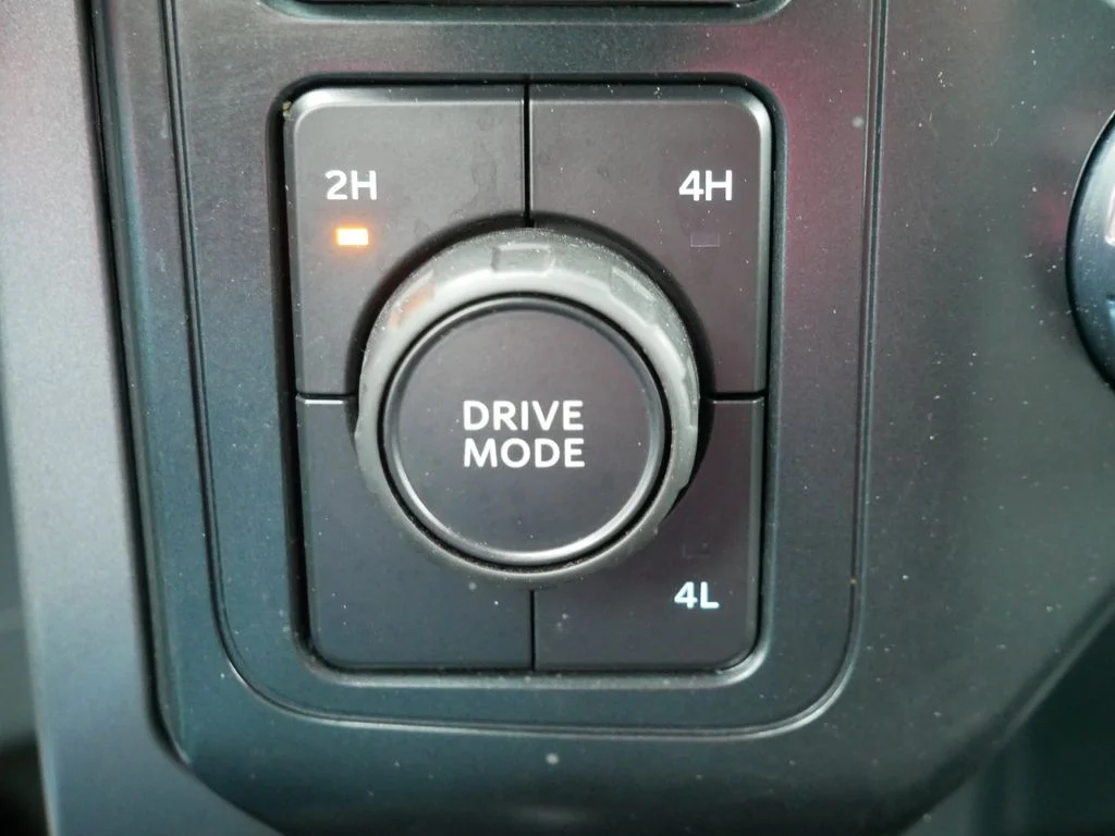 Used 2025 Black Ford XLT image 25