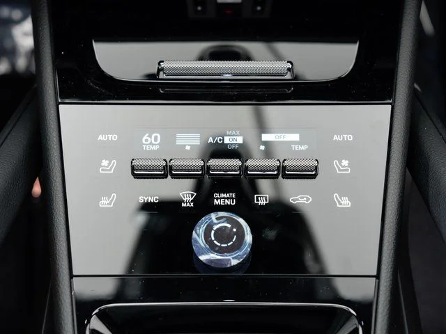 2025 Porsche Cayenne Base - Photo 20