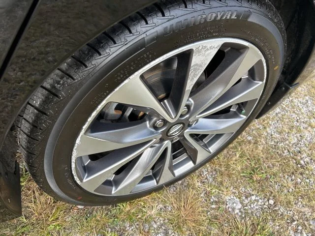 Used 2021 Black Nissan 3.5 SL image 14