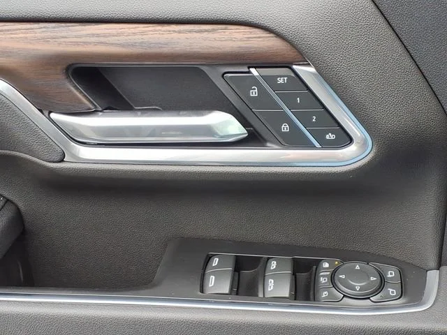 2025 GMC Sierra 2500HD SLT - Photo 17