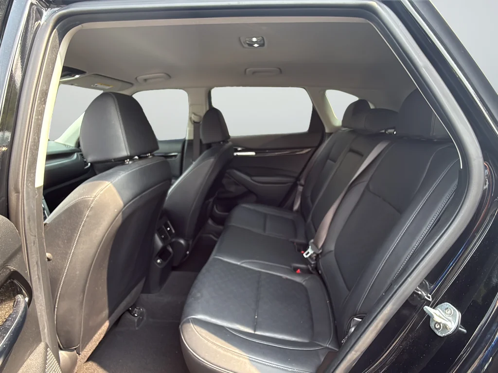 Used 2021 Black Kia SX image 27