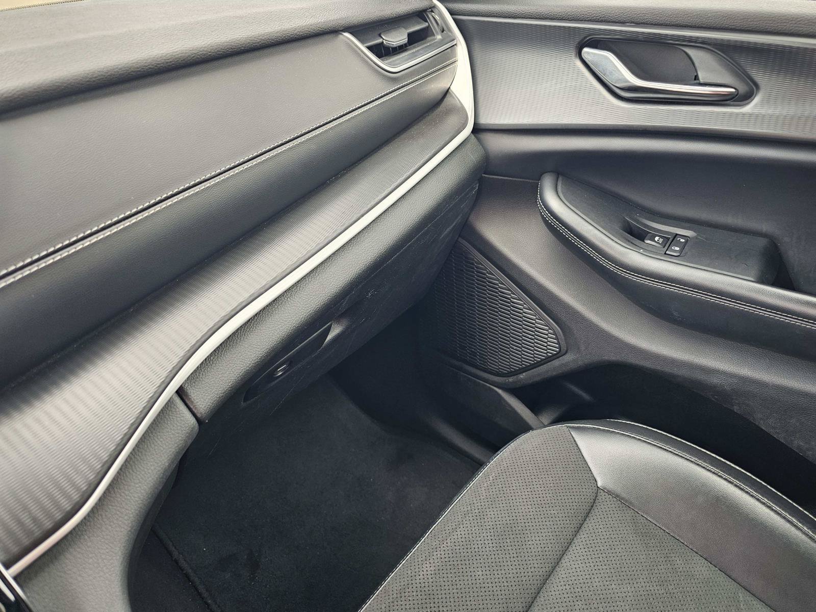 2024 Jeep Grand Cherokee Altitude - Photo 26
