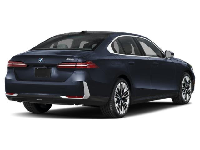 New 2027 Carbon Black Metallic BMW 530i image 2