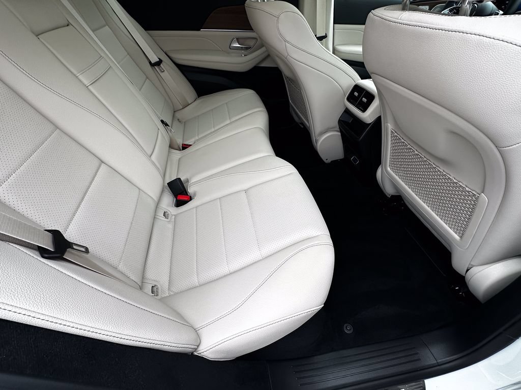 New 2026 Polar White Mercedes-Benz GLE 450 image 18